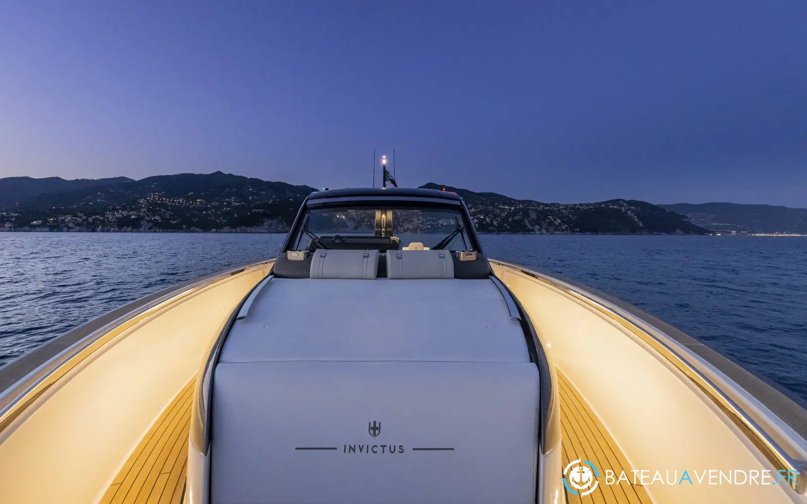 slider 12 Invictus 460 TT