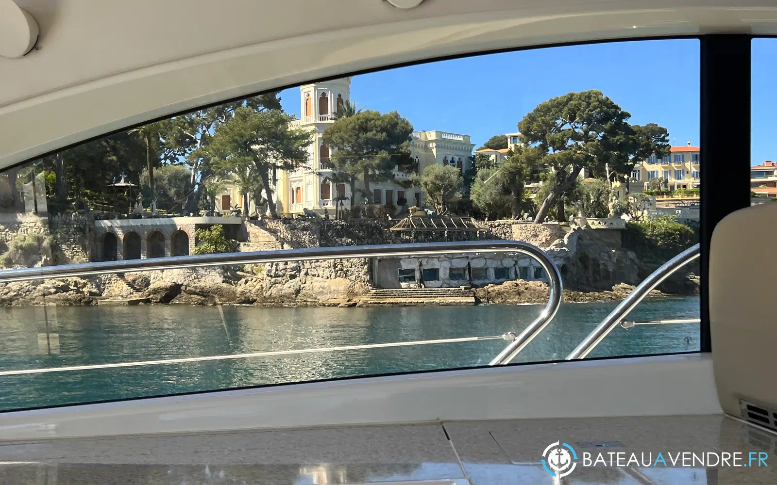 slider 19 Sunseeker Predator 60