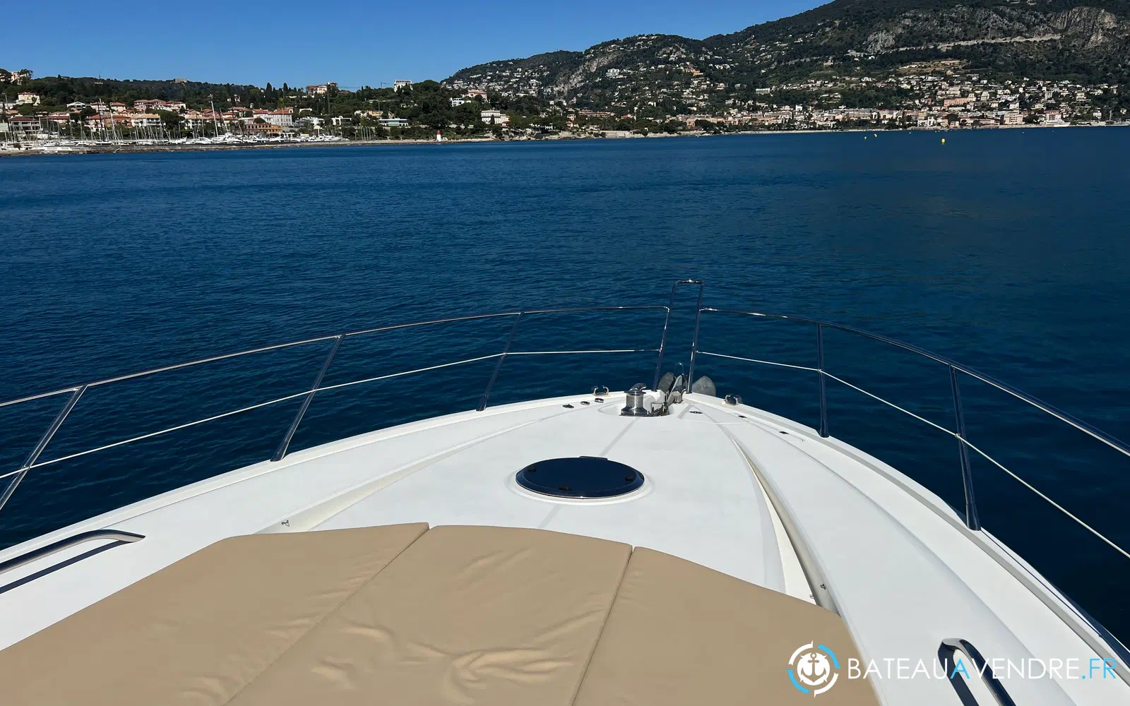 slider 7 Sunseeker Predator 60