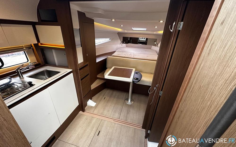 Jeanneau Leader 36  interieur photo 3