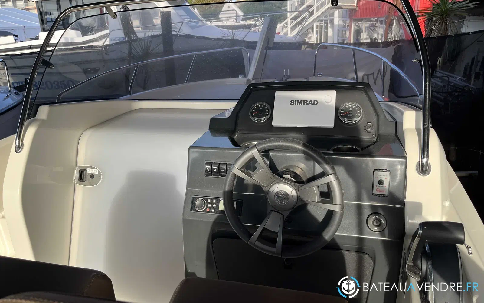 slider 2 Quicksilver Activ 675 Sundeck