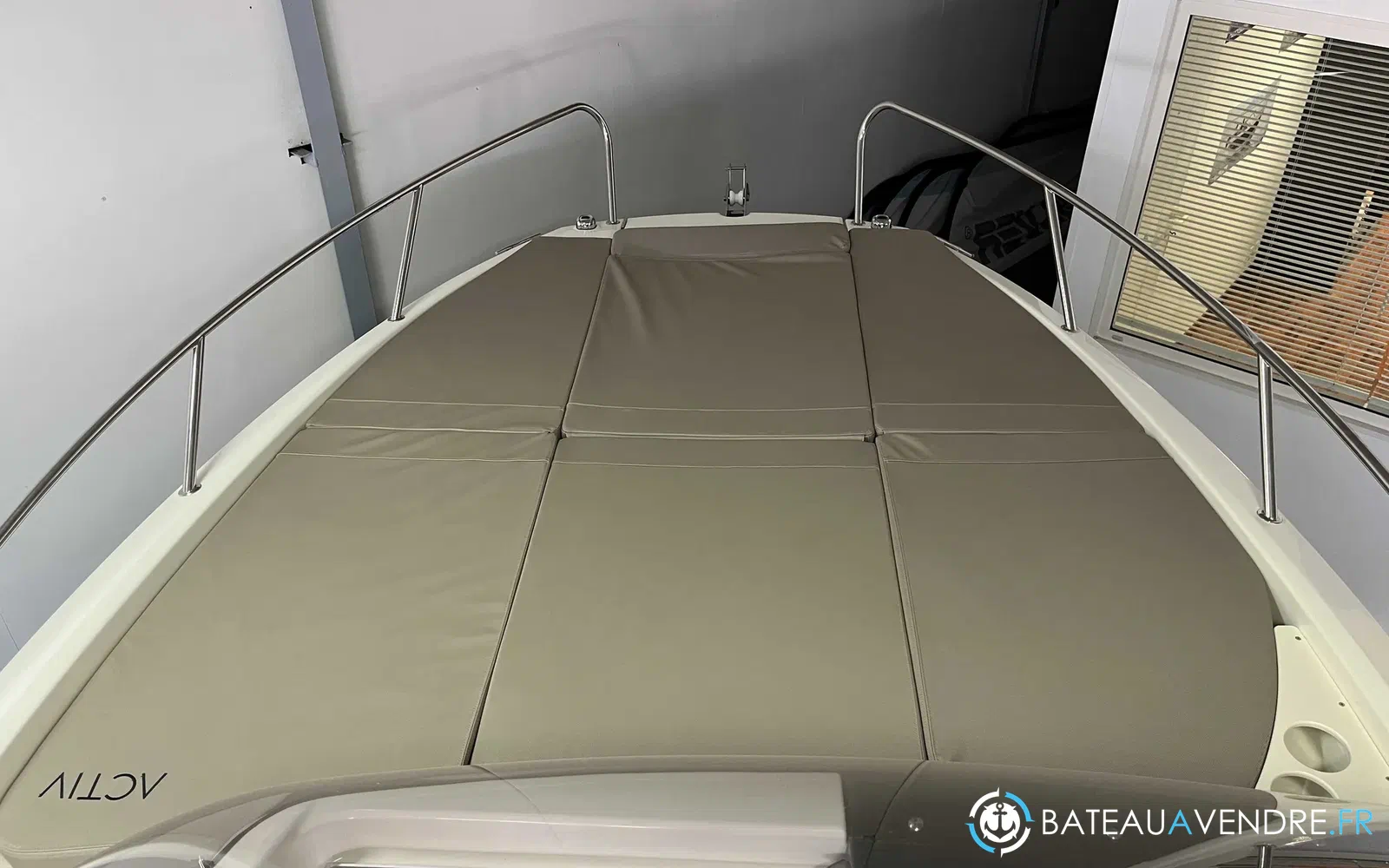 slider 4 Quicksilver Activ 675 Sundeck