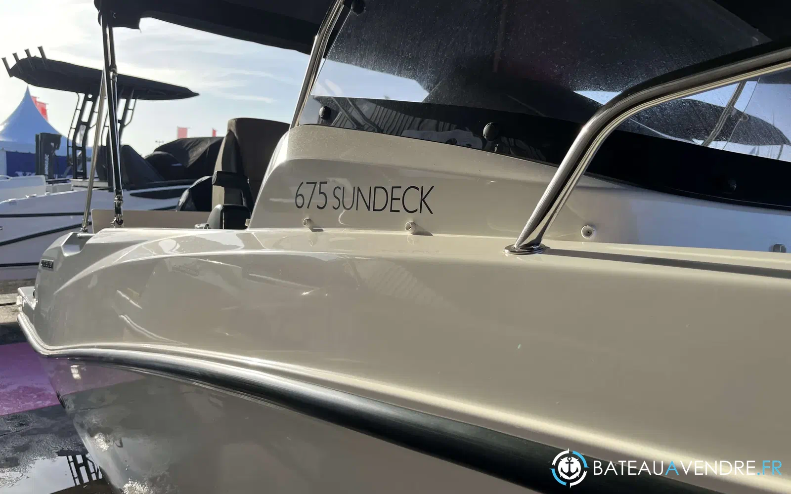 slider 8 Quicksilver Activ 675 Sundeck