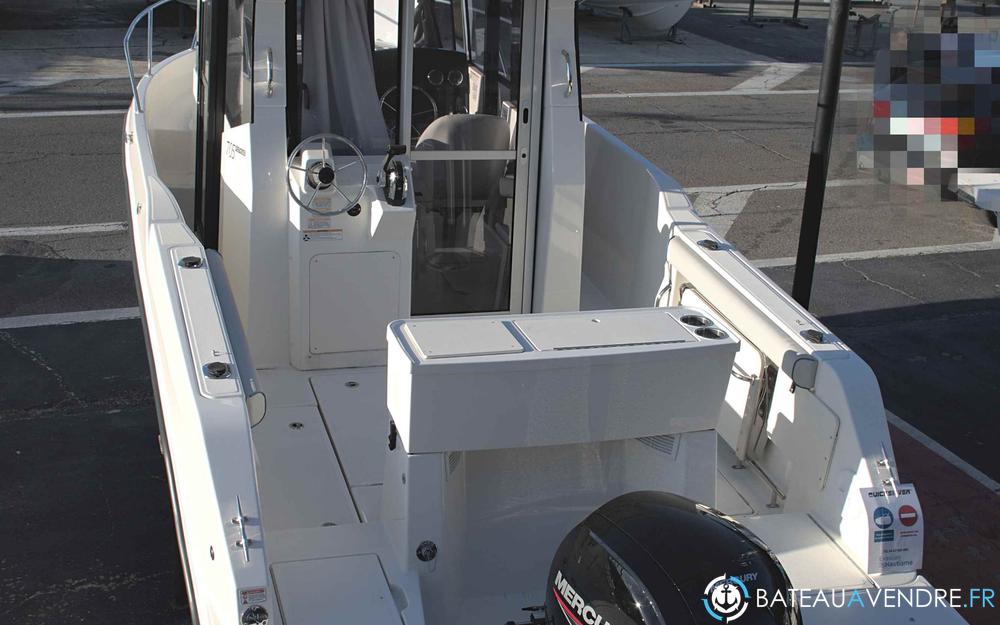 Quicksilver Activ 705 Pilothouse photo 5