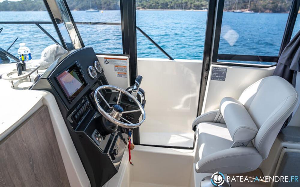 Quicksilver Activ 705 Pilothouse photo 4