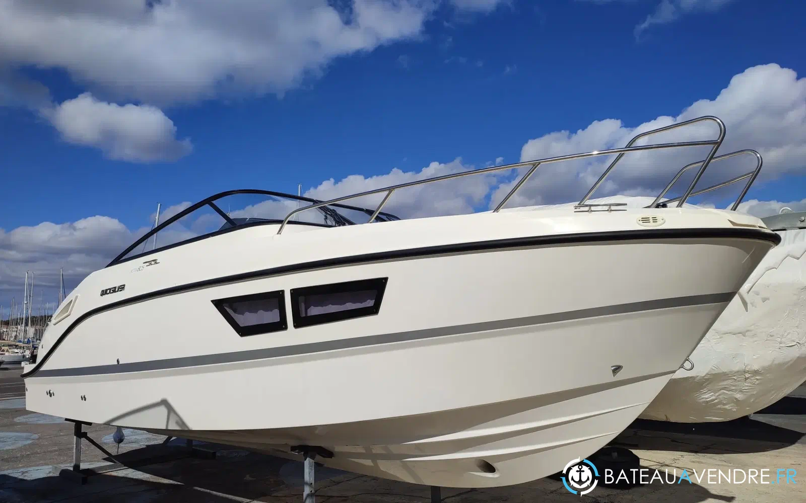 slider 0 Quicksilver Activ 805 Cruiser