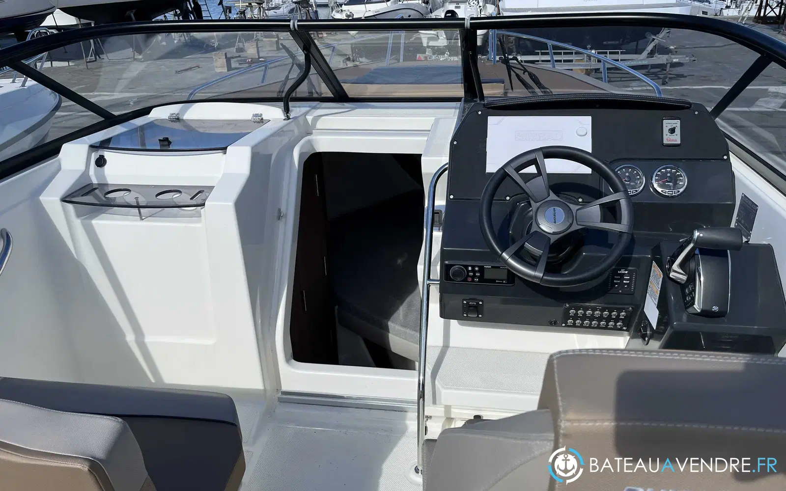 slider 2 Quicksilver Activ 805 Cruiser