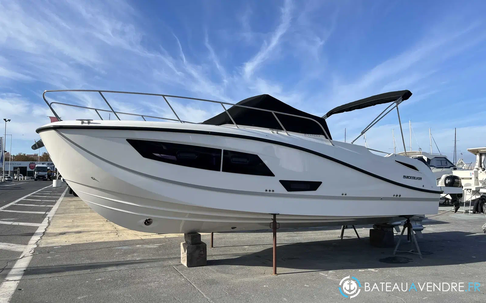 slider 0 Quicksilver Activ 875 Sundeck