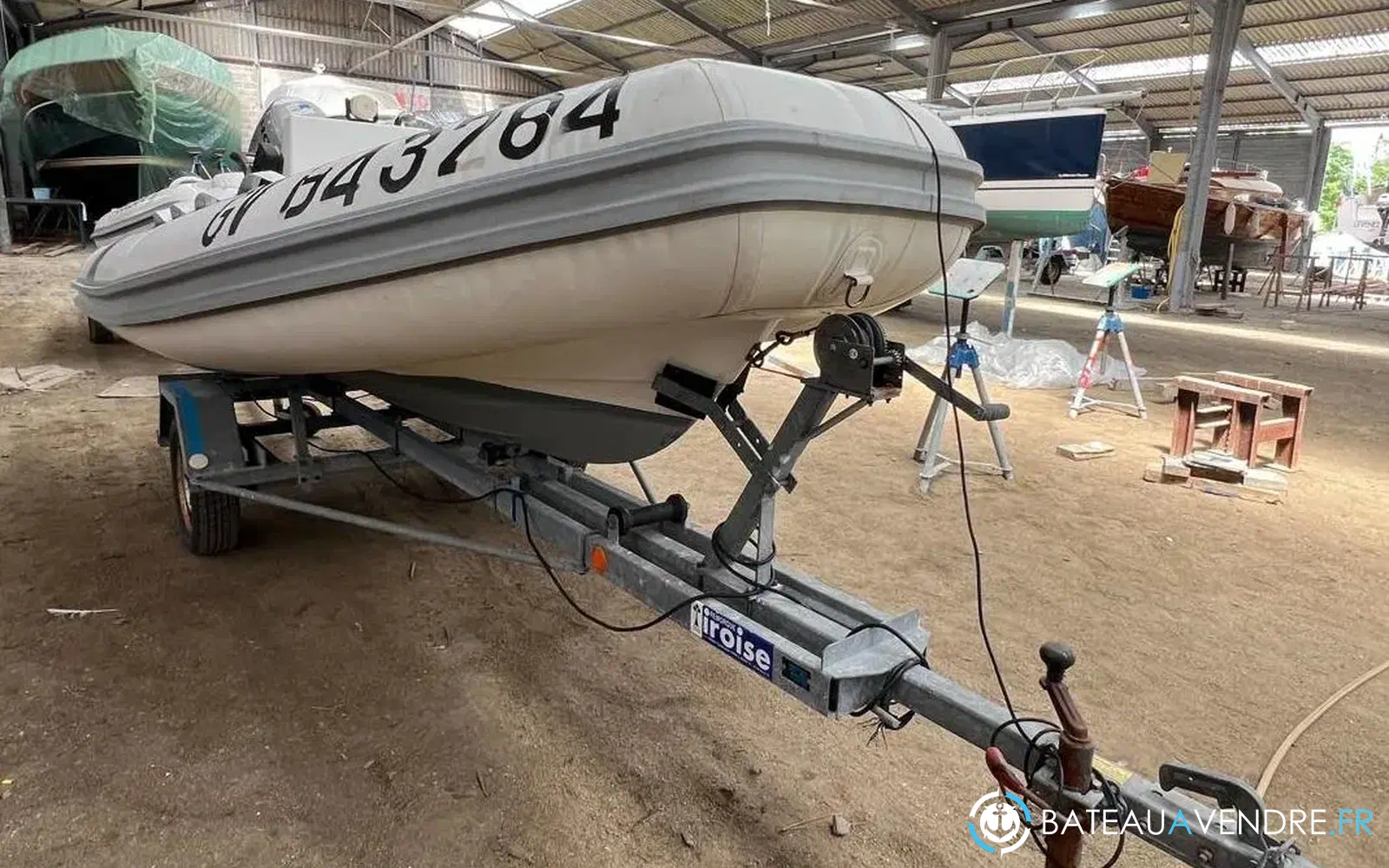 slider 3 Surmarine ST 310