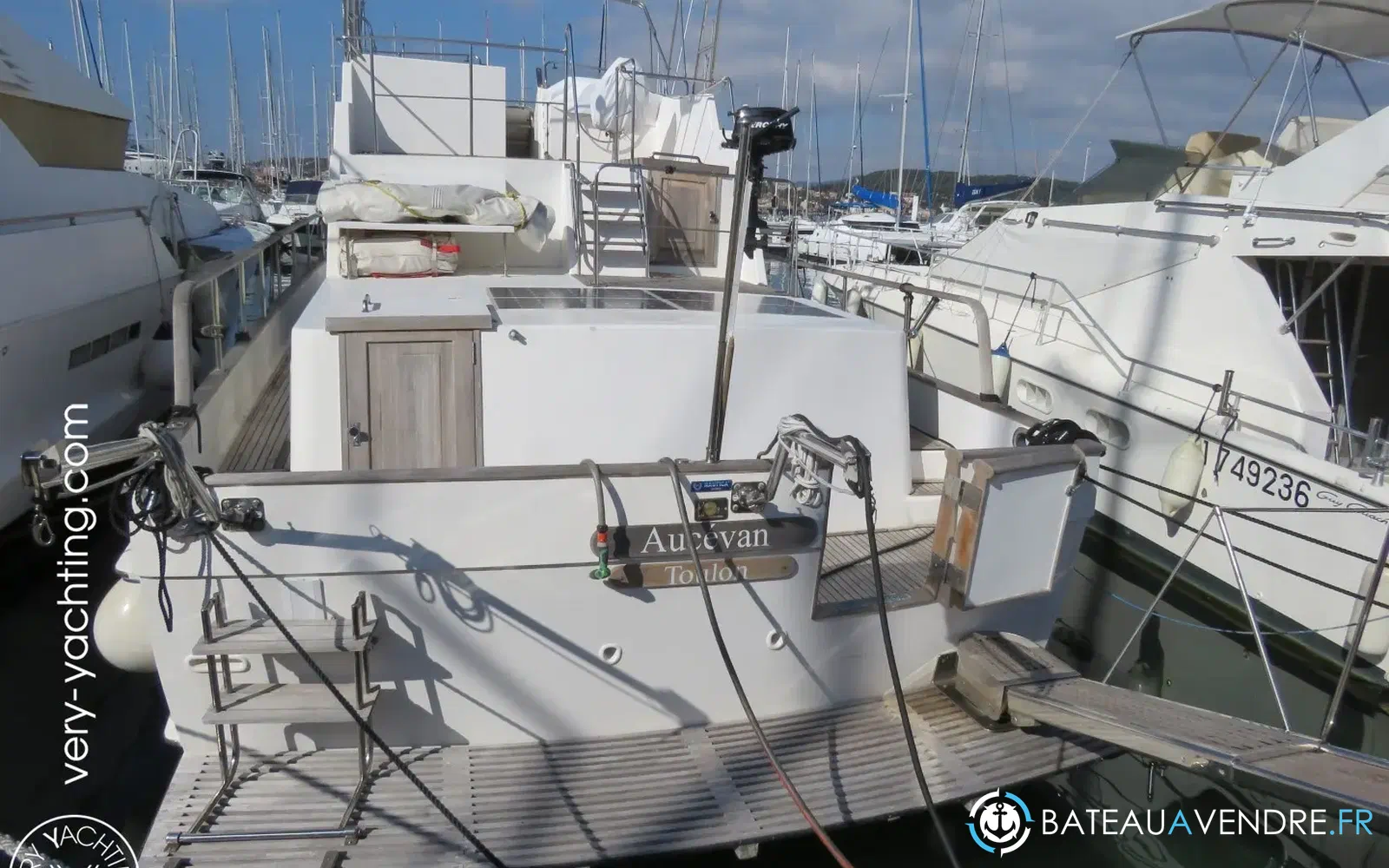 slider 4 Jiang Hua Marine Nautica 44 Classic