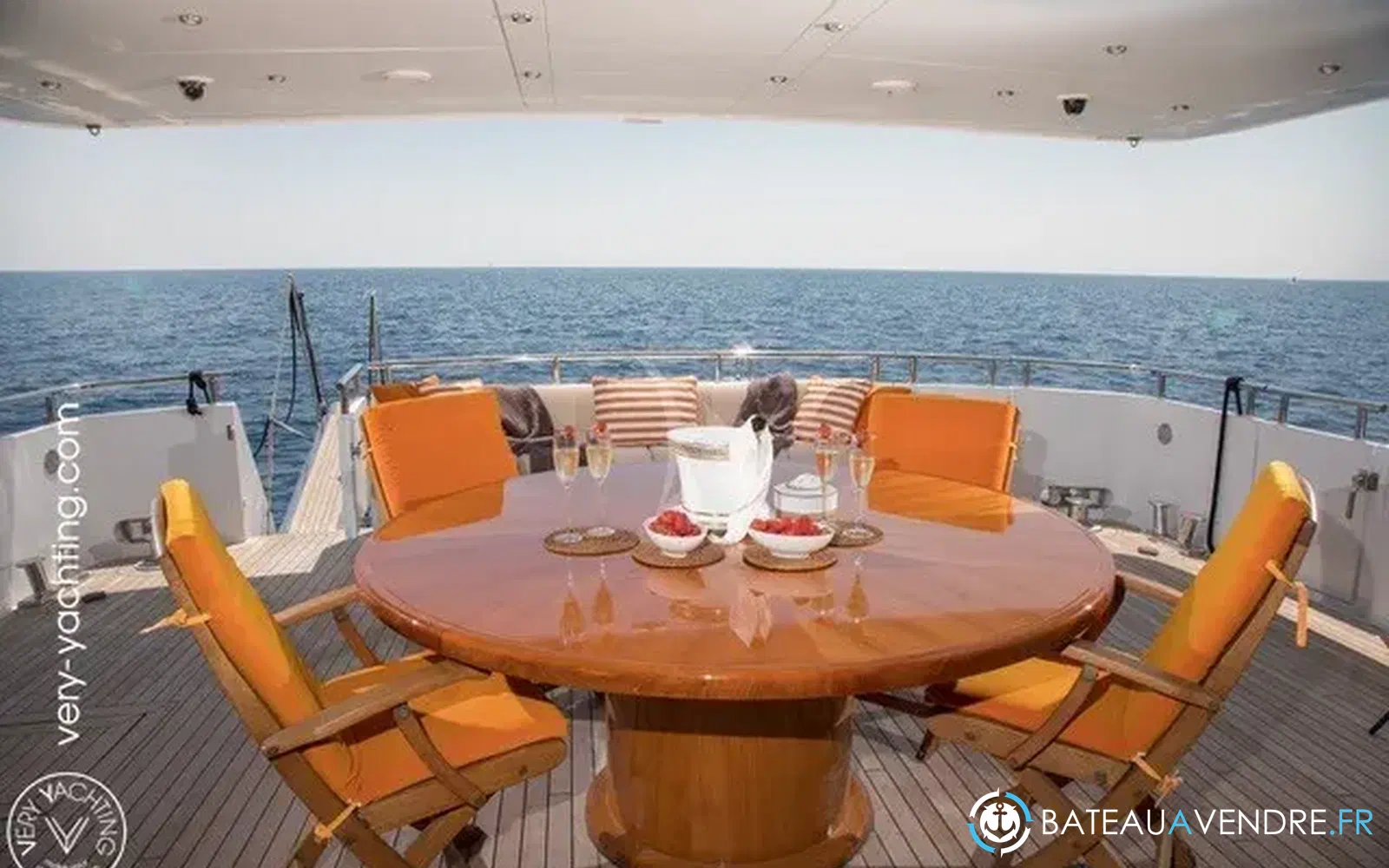 slider 4 Heesen 30