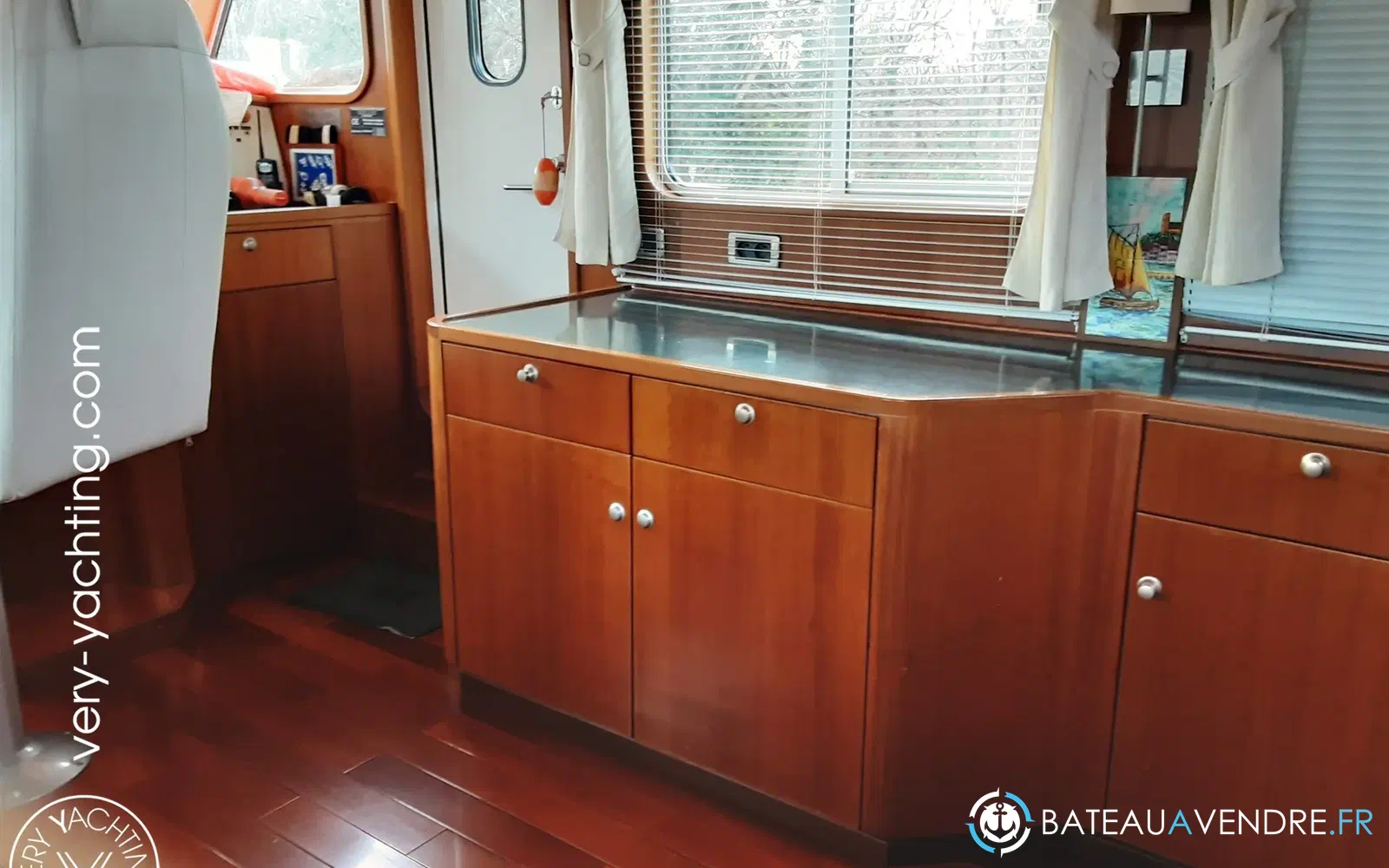 slider 10 Pacific Trawler 72