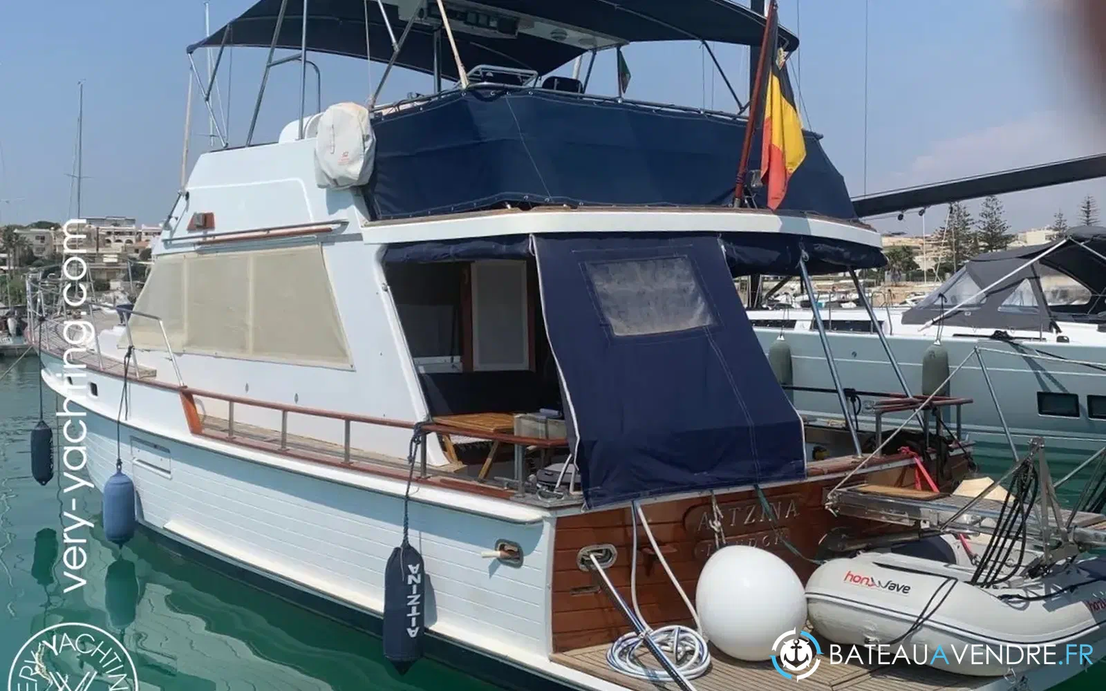 slider 3 Konghalvorsen Island Gipsy 44 Motor Yacht