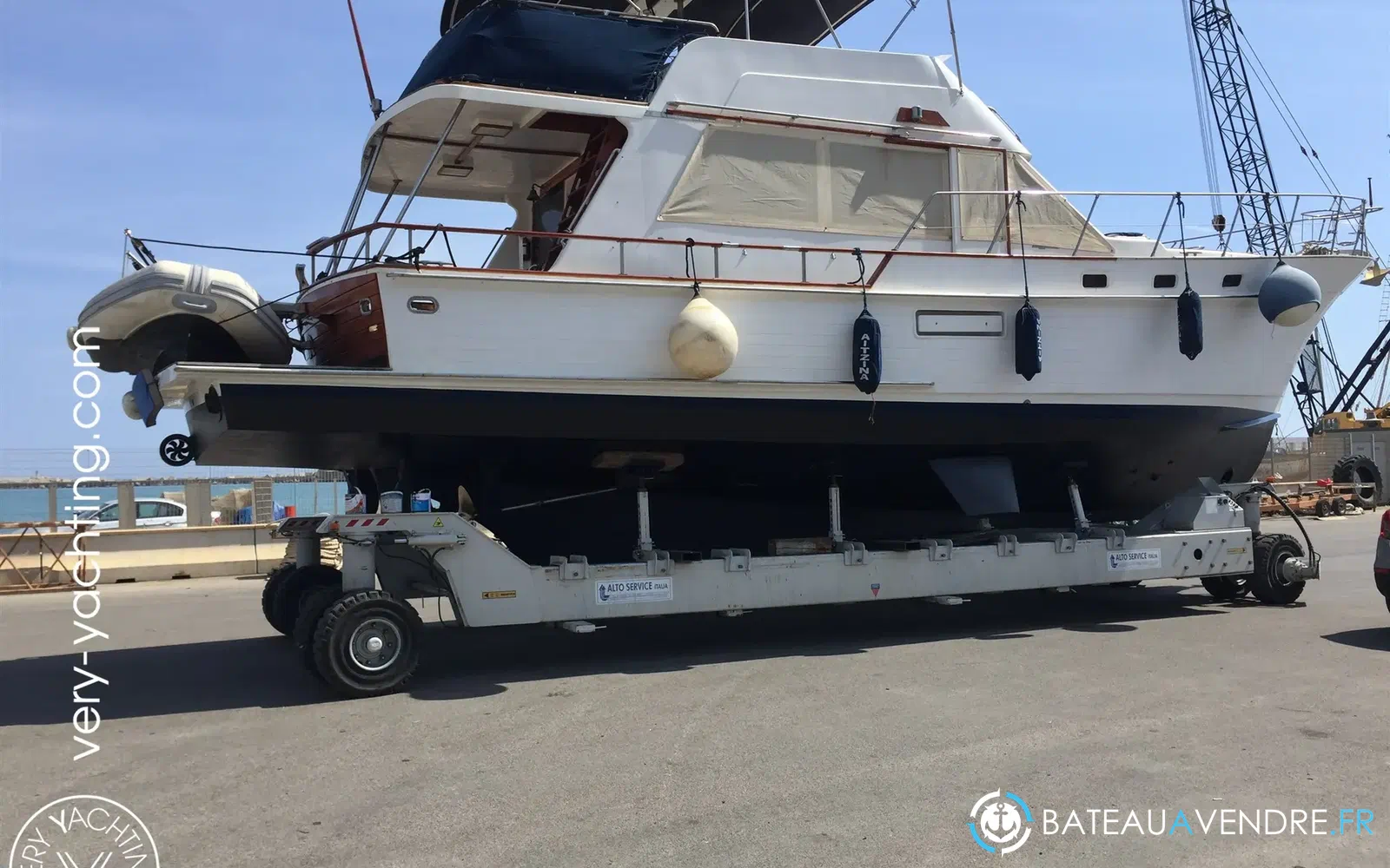 slider 4 Konghalvorsen Island Gipsy 44 Motor Yacht