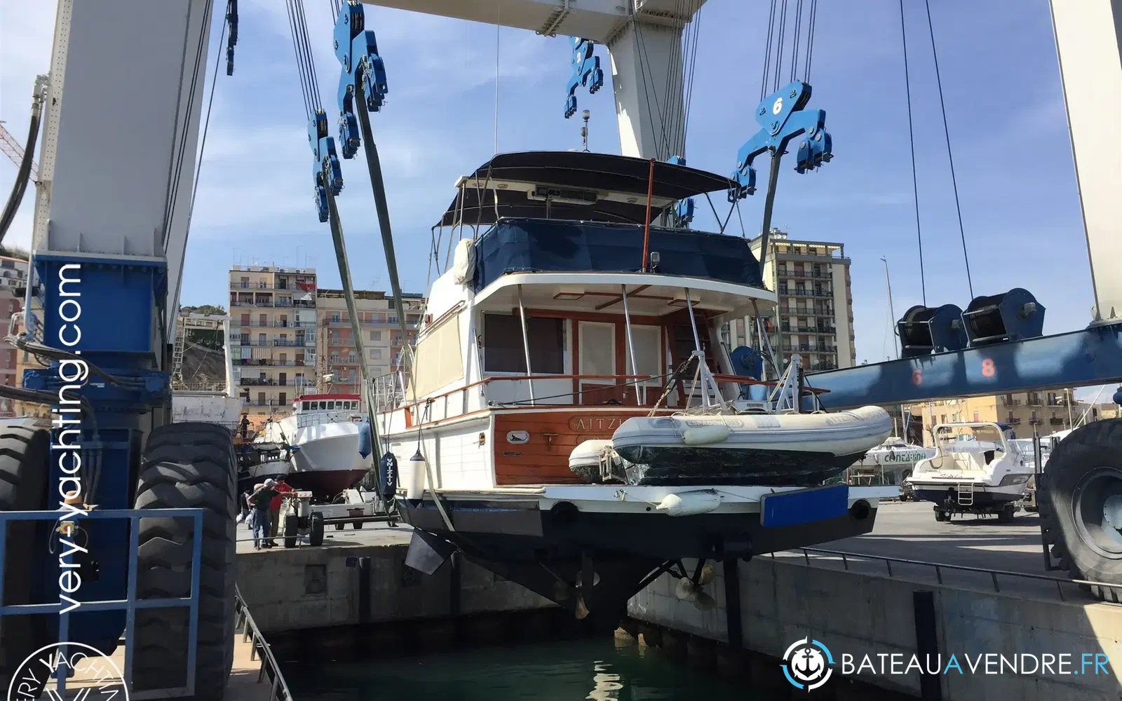 slider 6 Konghalvorsen Island Gipsy 44 Motor Yacht