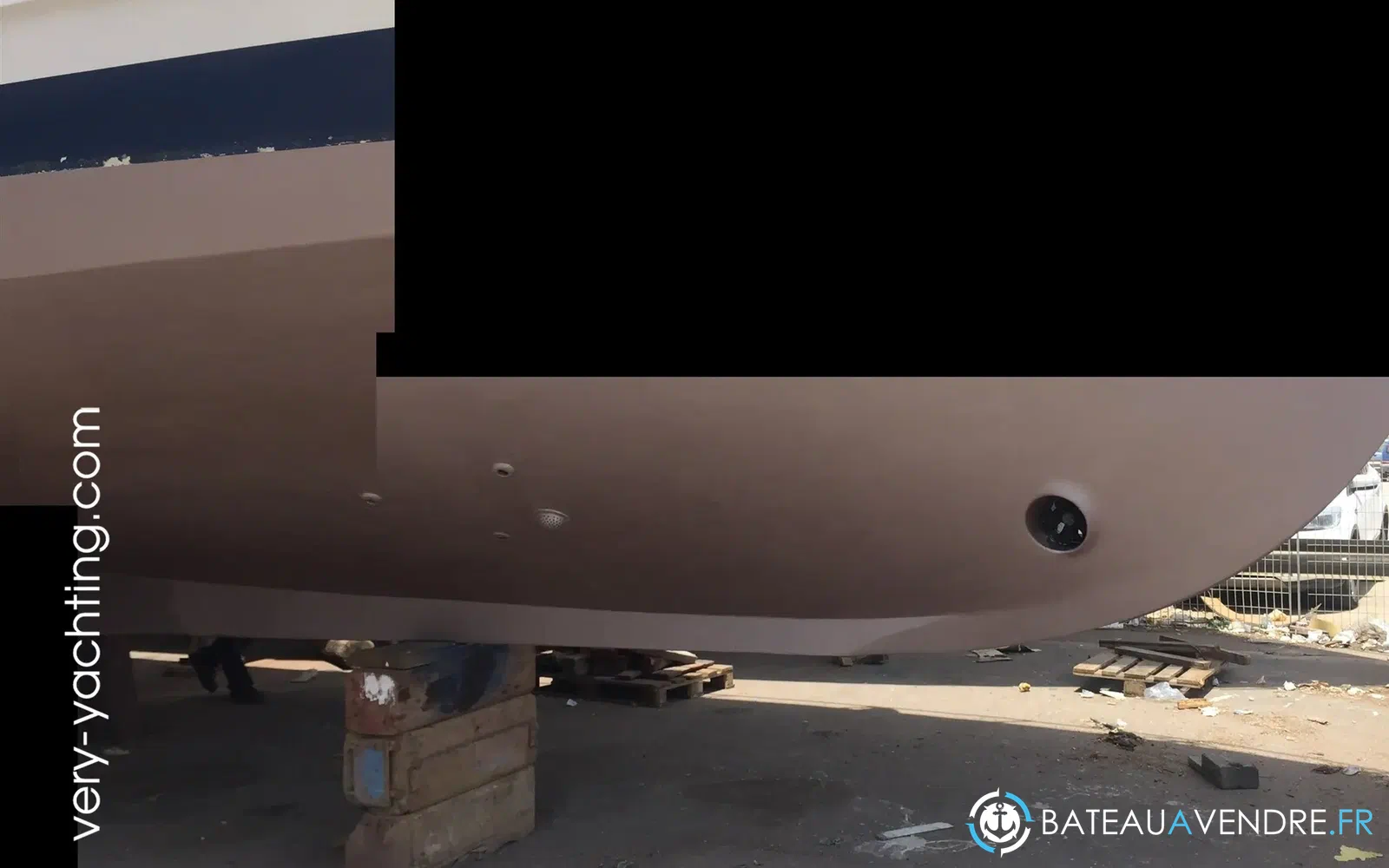 slider 8 Konghalvorsen Island Gipsy 44 Motor Yacht