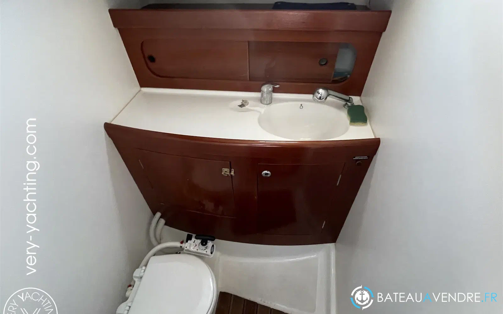 slider 9 Beneteau Antares Serie 9