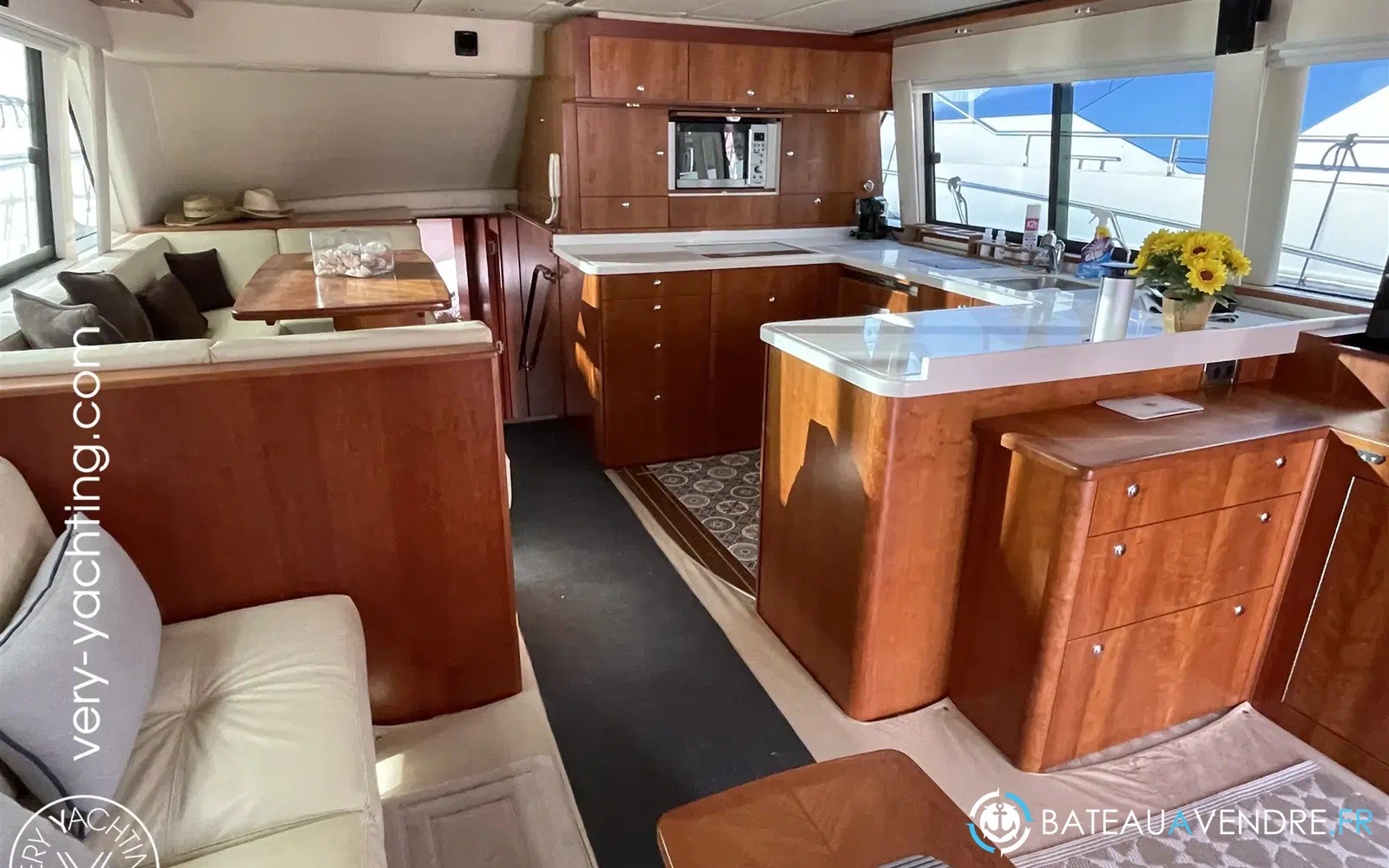slider 9 Riviera 58 Open Flybridge