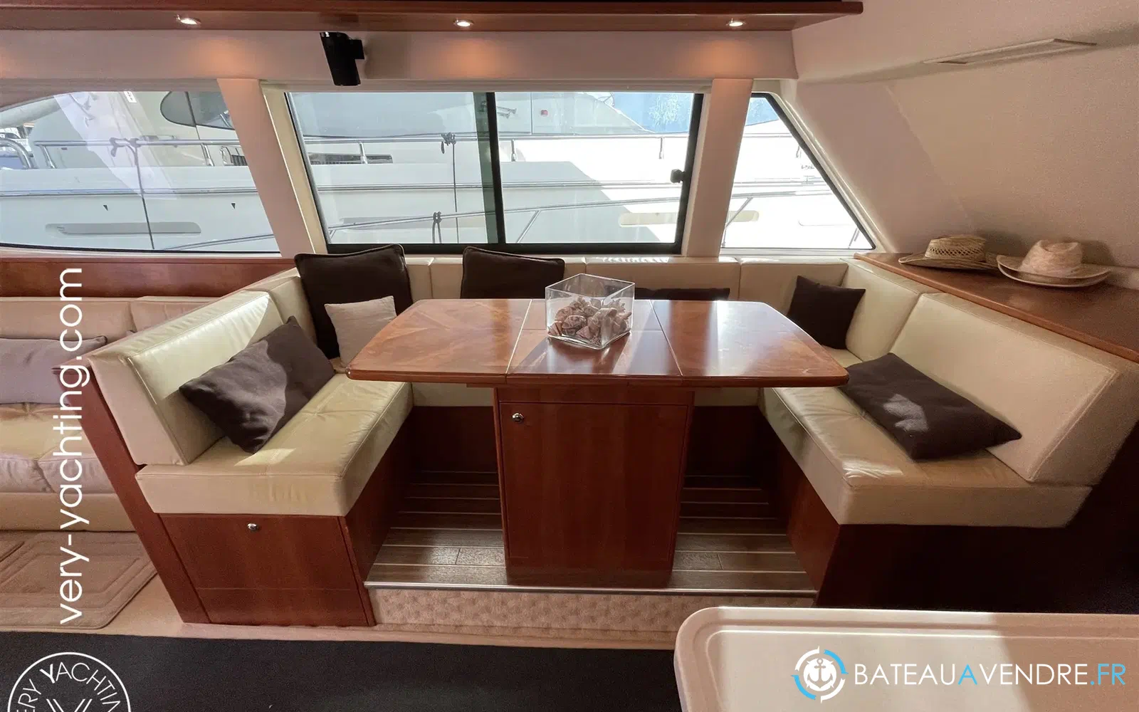 slider 12 Riviera 58 Open Flybridge