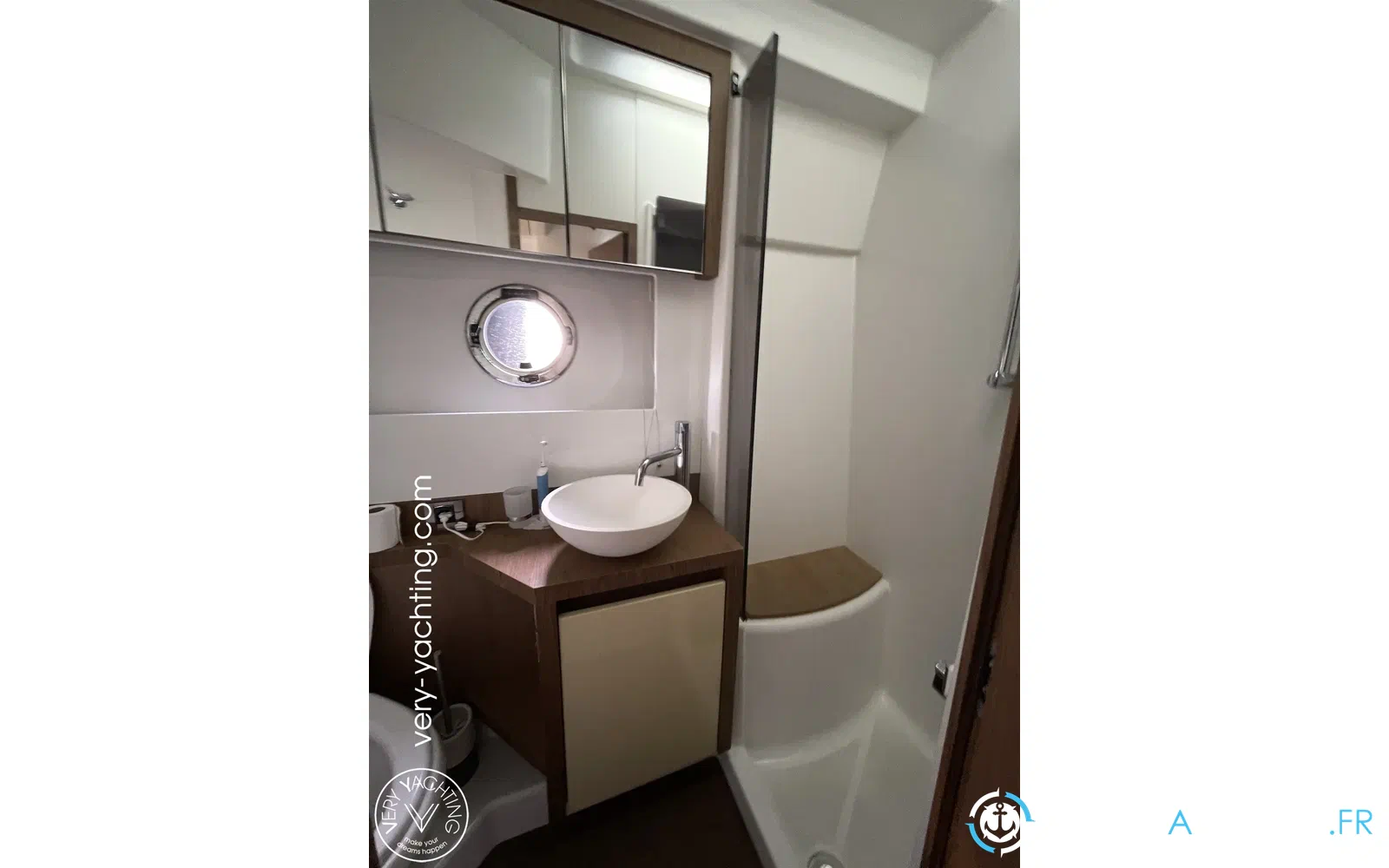 slider 17 Beneteau Gran Turismo 49