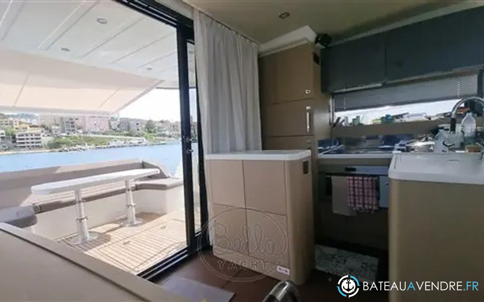 slider 9 Jeanneau Prestige 500 Fly