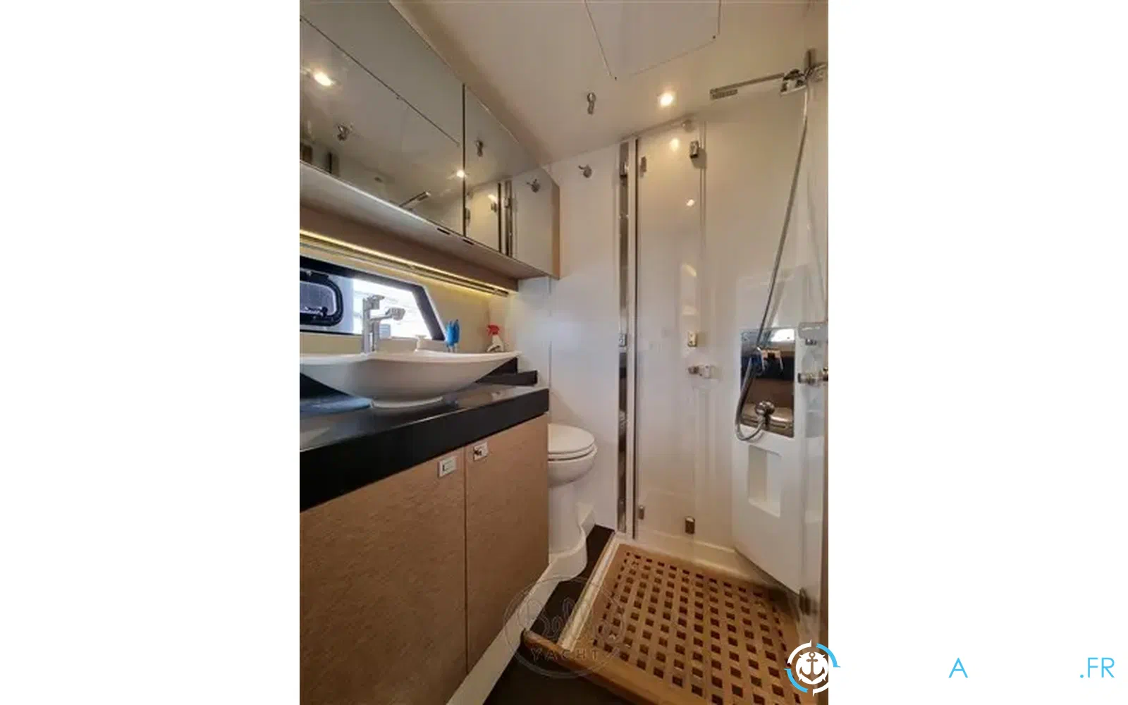 slider 19 Jeanneau Prestige 500 Fly