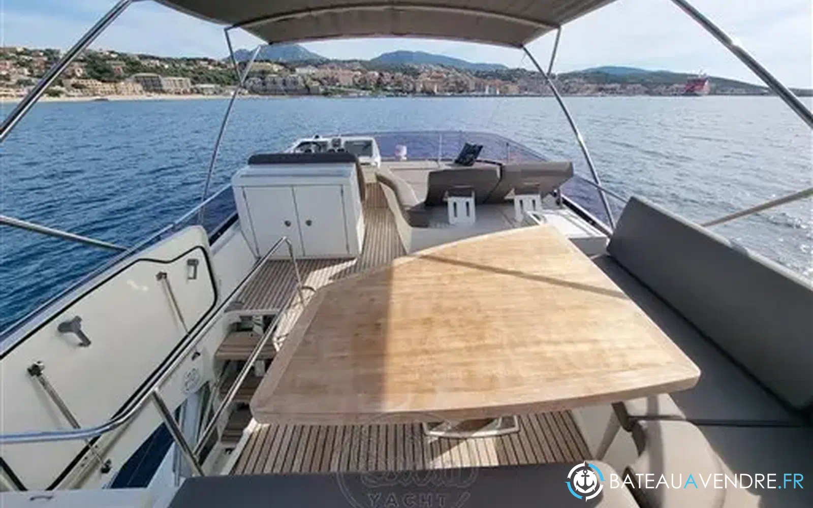 slider 4 Jeanneau Prestige 500 Fly