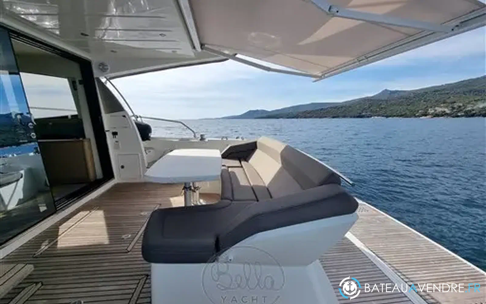 slider 7 Jeanneau Prestige 500 Fly