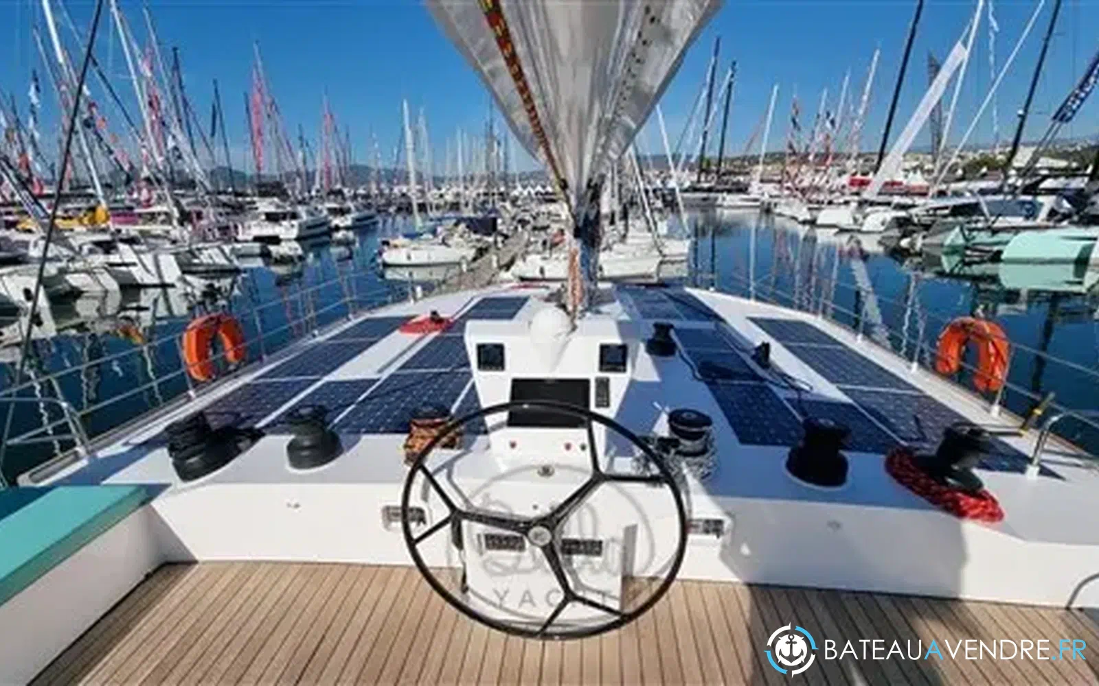 slider 1 Squalt Marine International CK70