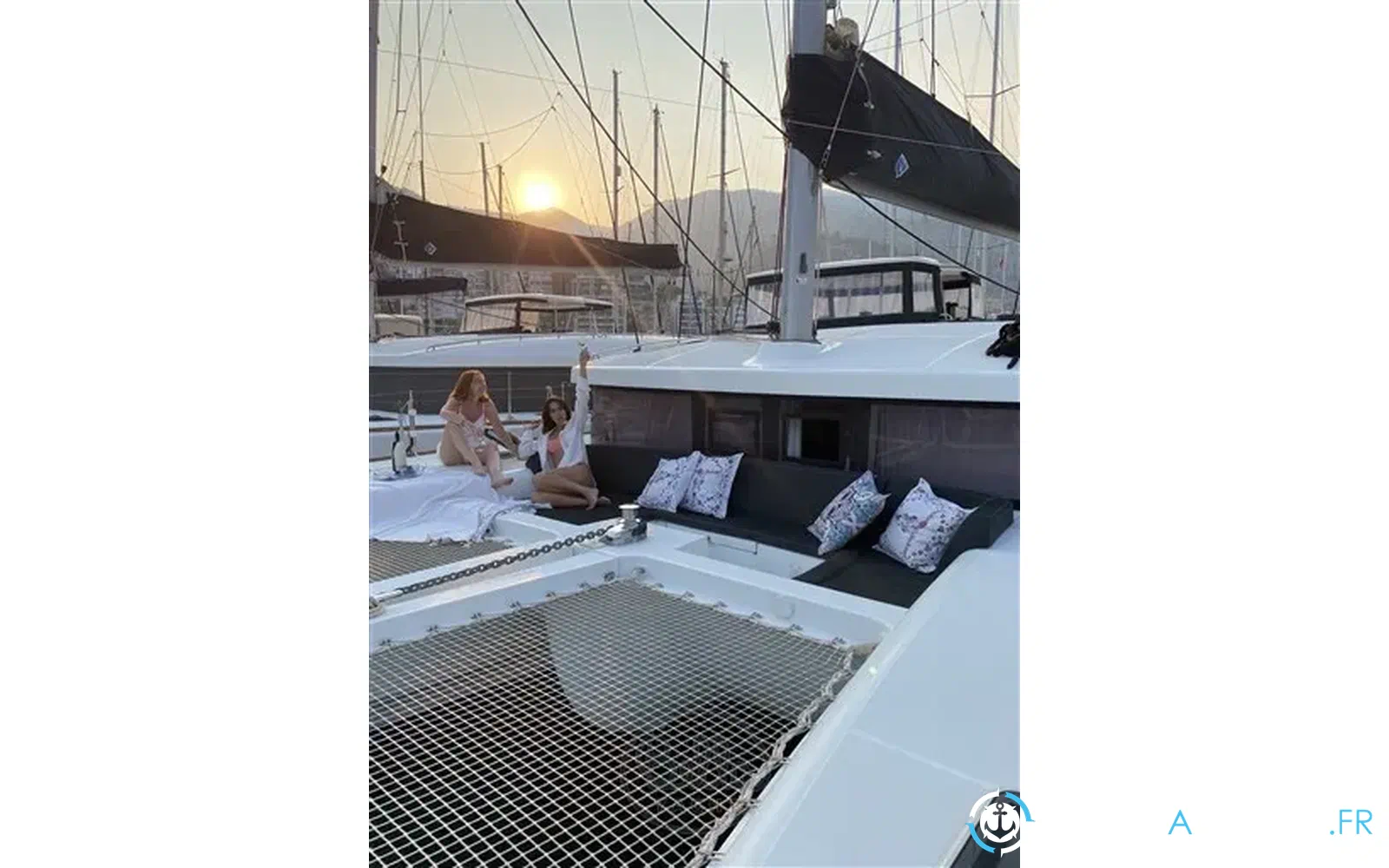 slider 2 Lagoon 450 Sport Top