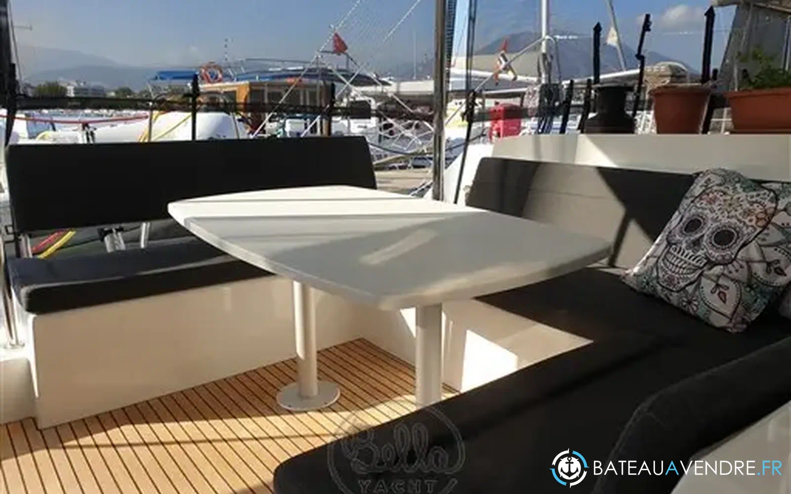 slider 5 Lagoon 450 Sport Top