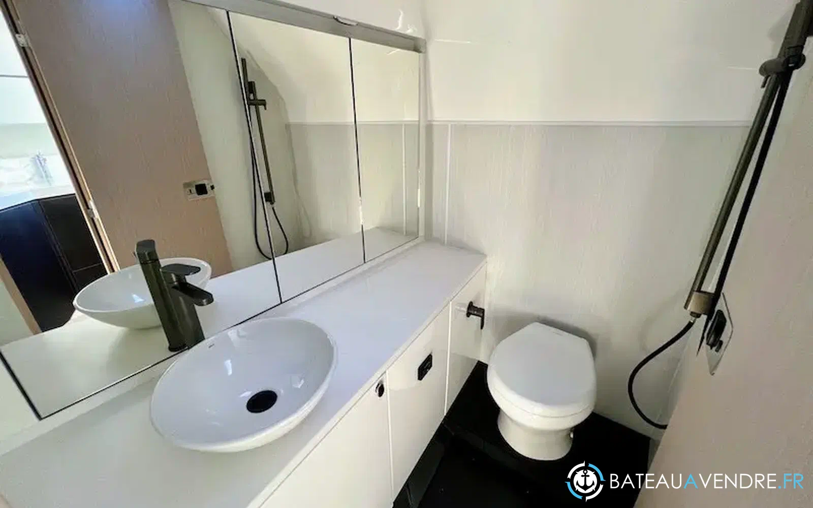 slider 21 Fairline F-Line 33