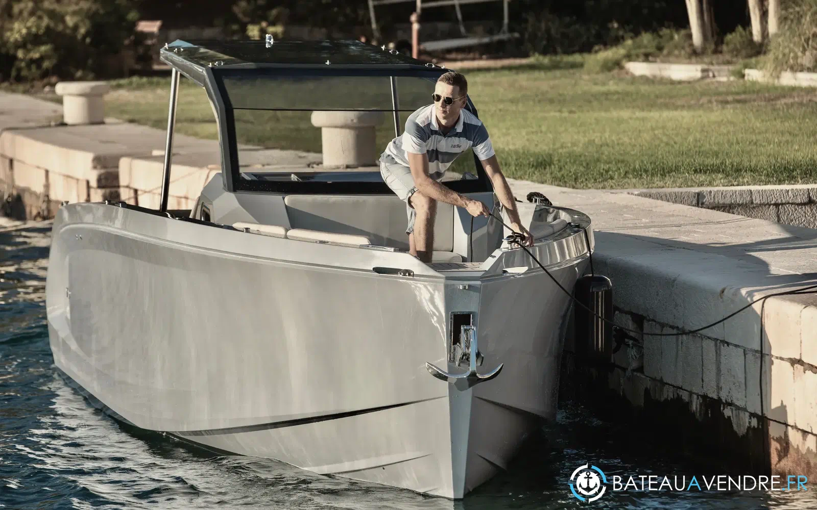 slider 10 Rand Boats Escape 30