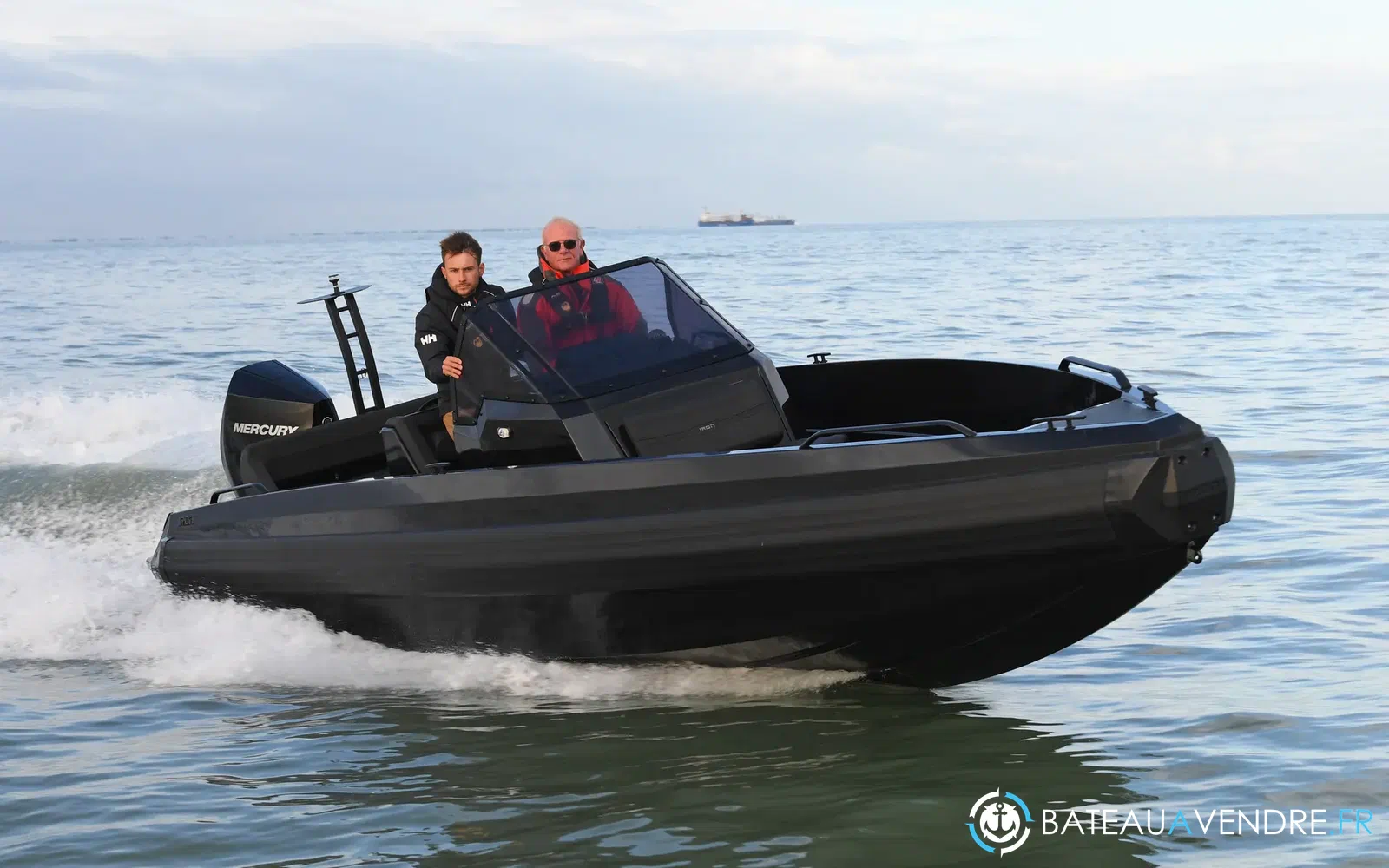 slider 2 Iron Boats 647