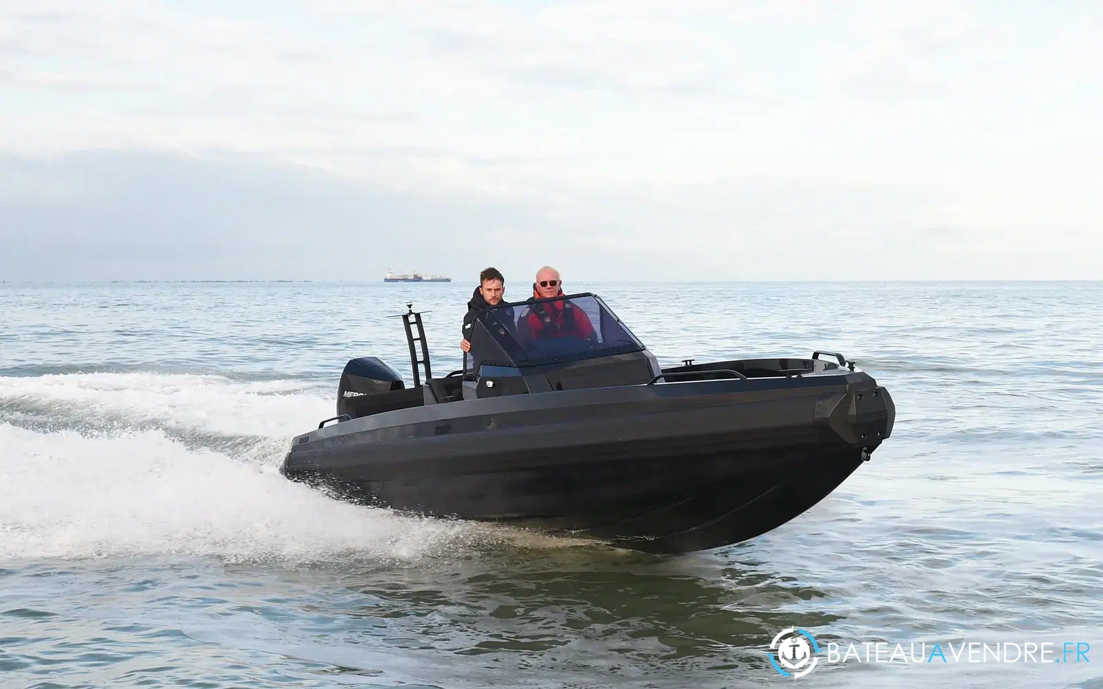 slider 4 Iron Boats 647