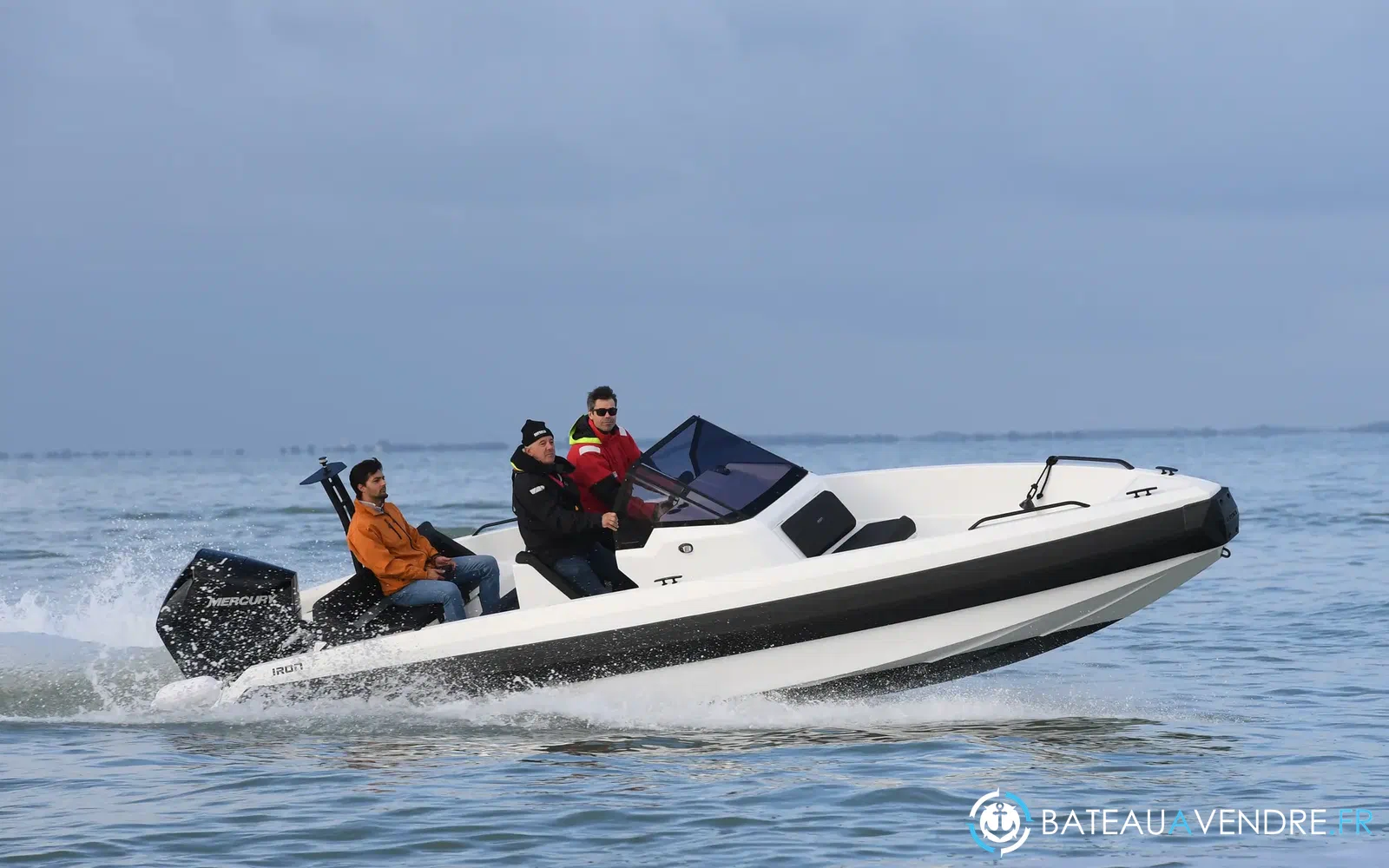 slider 2 Iron Boats 707