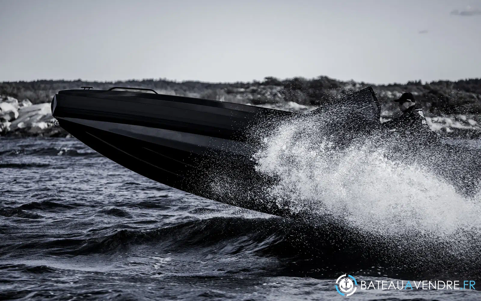 slider 9 Iron Boats 767
