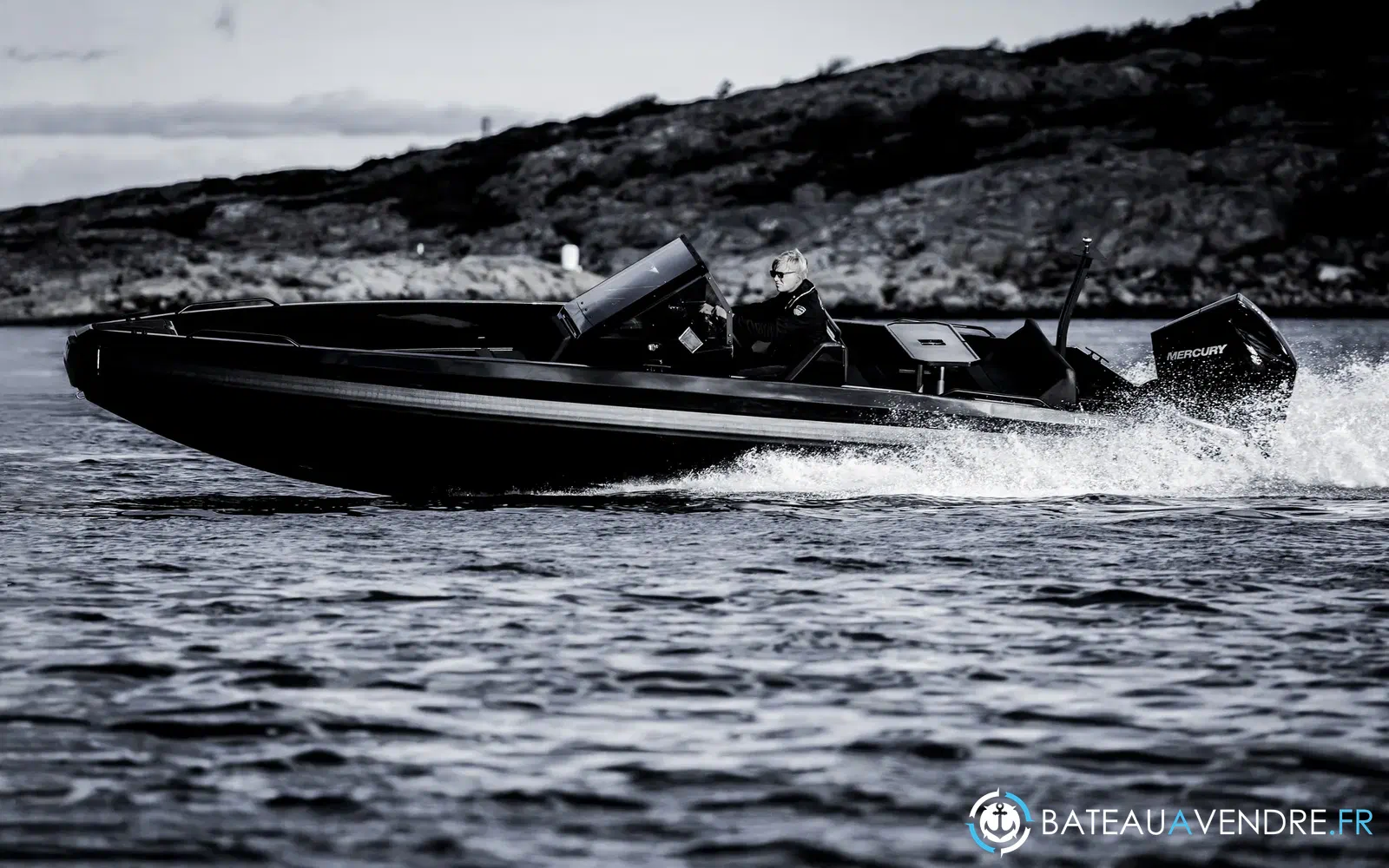 slider 5 Iron Boats 767