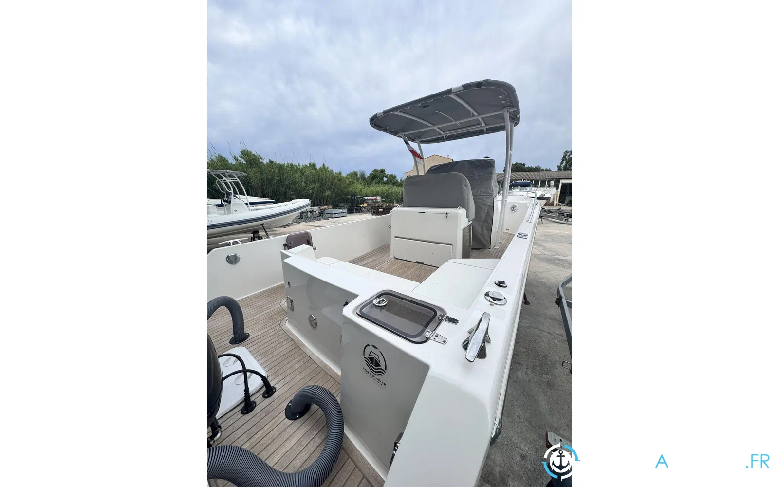 slider 6 White Shark 280 CC Evo
