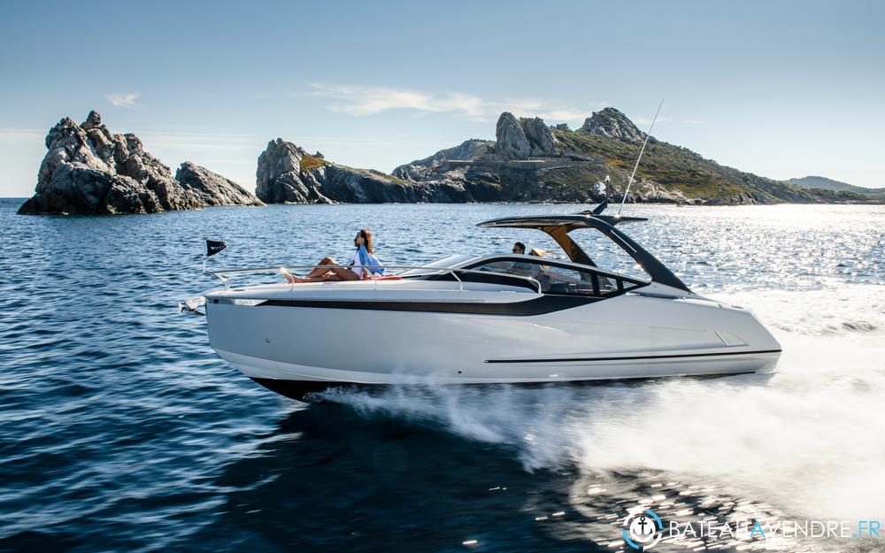 Fairline  33  photo 3