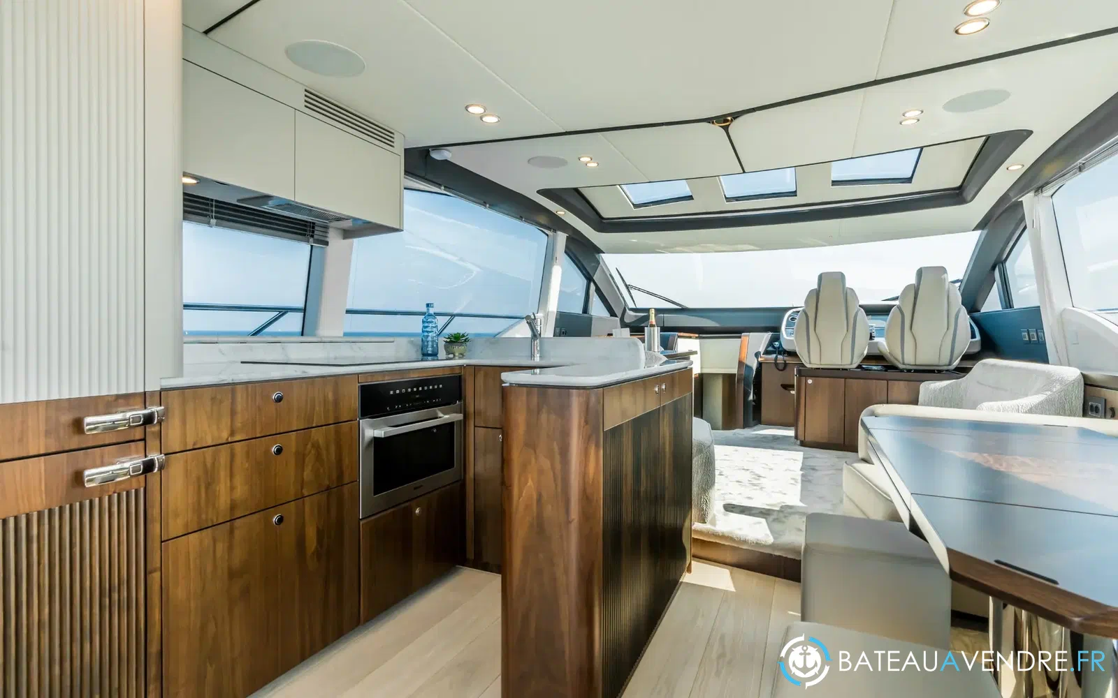 slider 14 Fairline Phantom 65