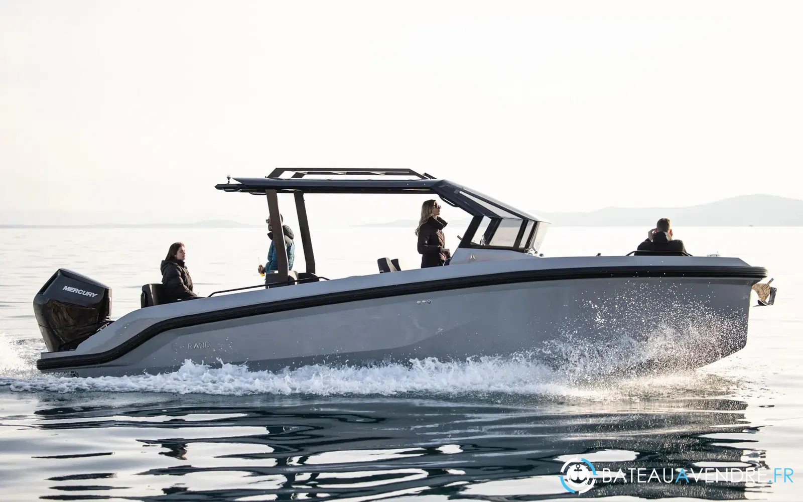 slider 1 Rand Boats Roamer 29