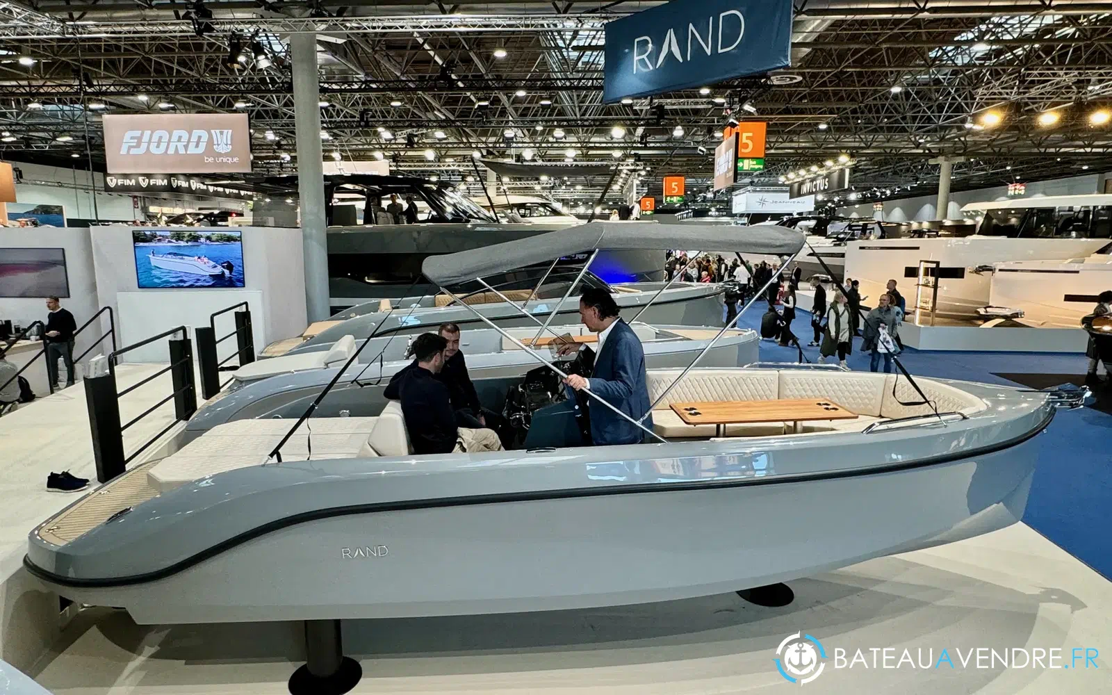 slider 3 Rand Boats Play 24