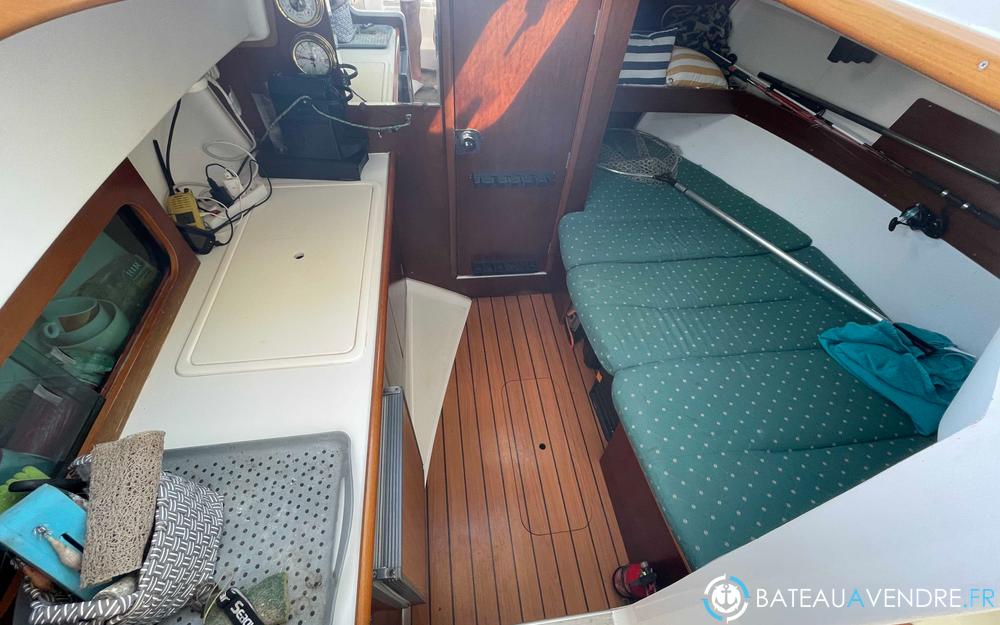 Beneteau Antares 710 photo 4