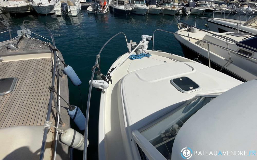 Beneteau Antares 710 photo 5