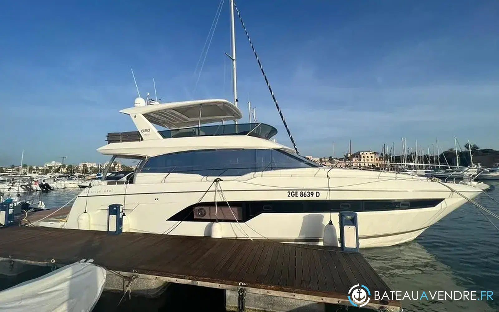 slider 0 Prestige Yachts 630 Fly