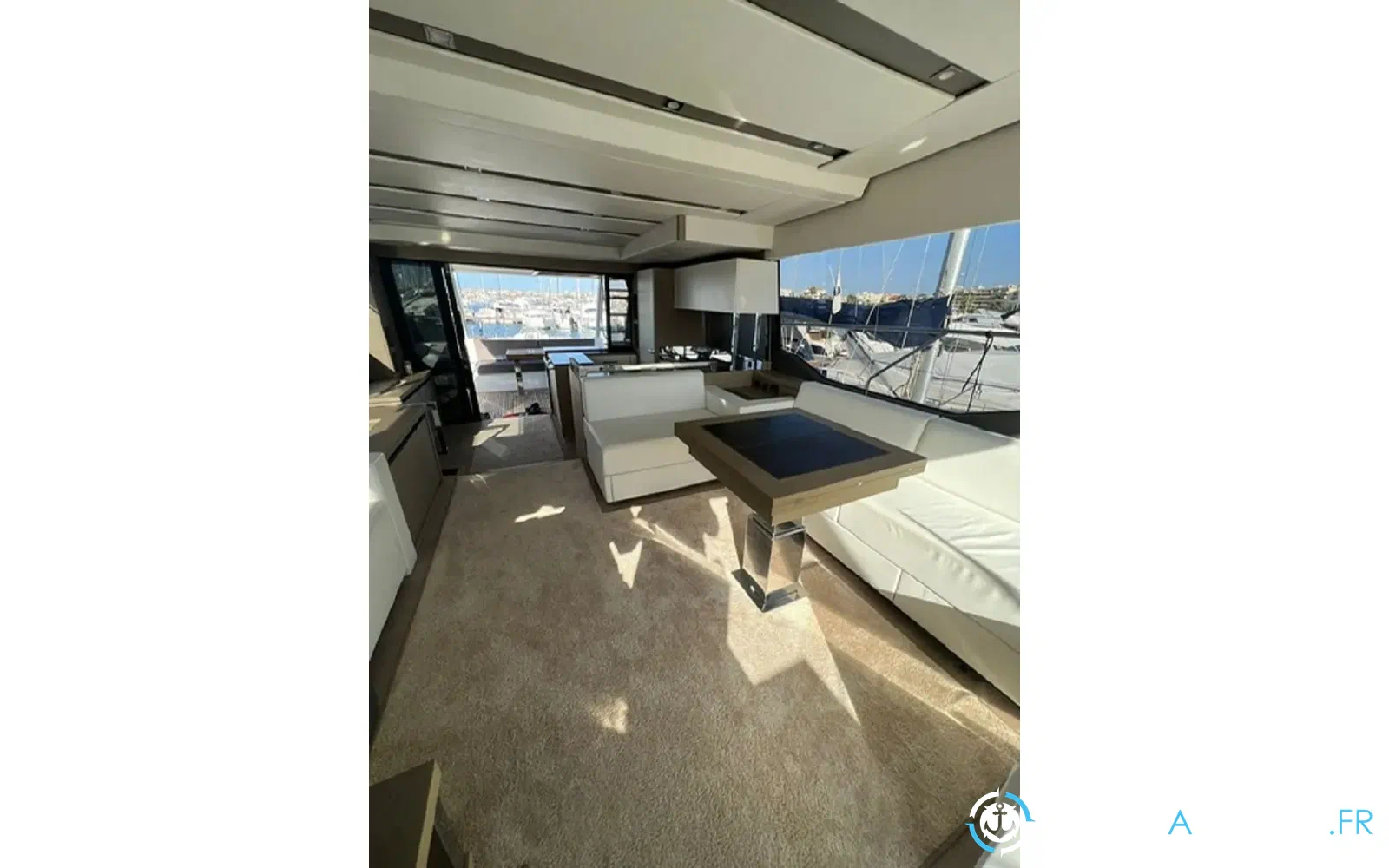 slider 10 Prestige Yachts 630 Fly