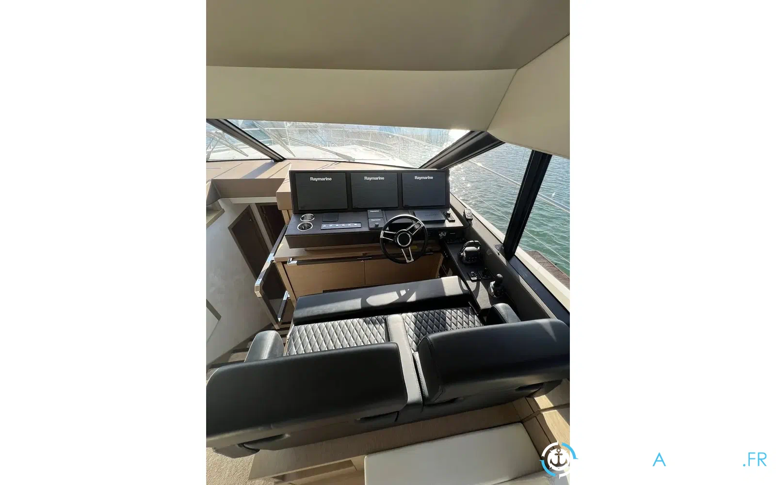 slider 11 Prestige Yachts 630 Fly