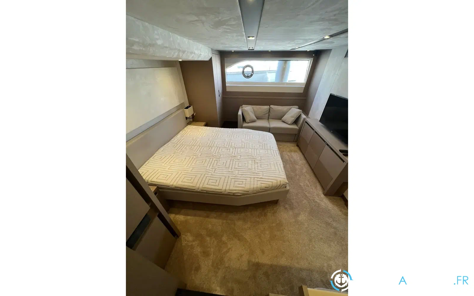 slider 14 Prestige Yachts 630 Fly