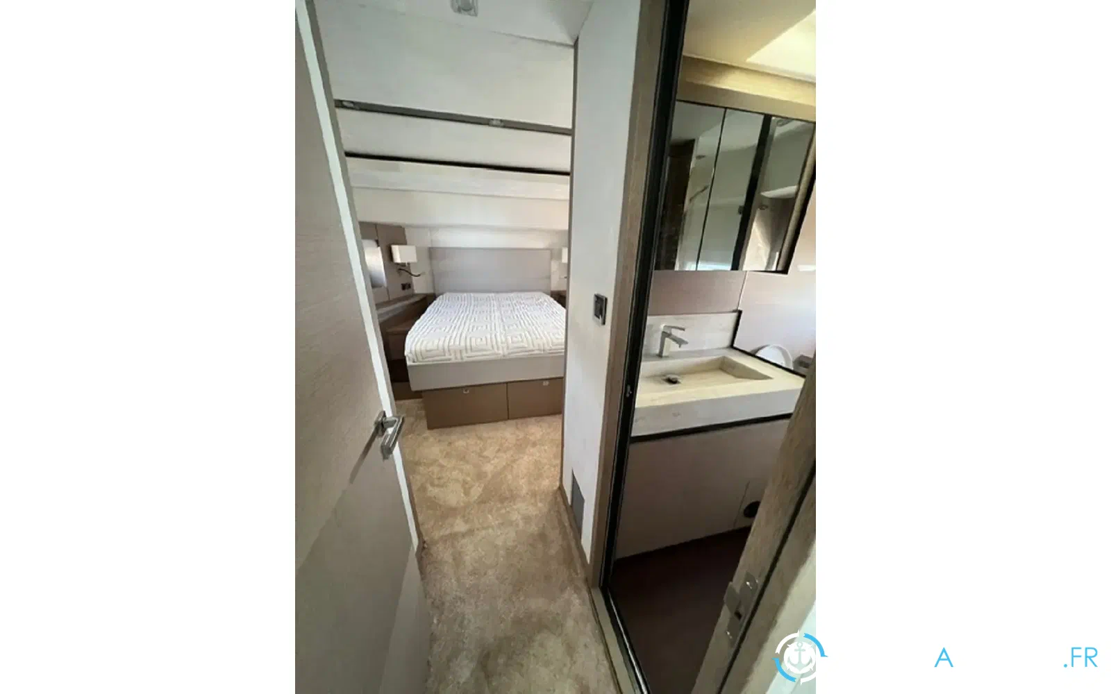 slider 16 Prestige Yachts 630 Fly